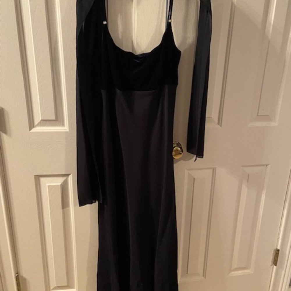 Deep blue Prom or formal dress